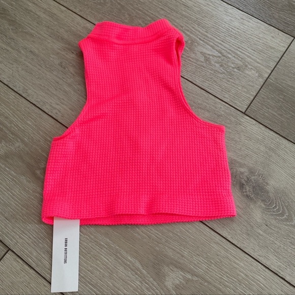Urban Outfitters Hot Pink Knit Zip Up Crop Top Vest - Picture 2 of 2